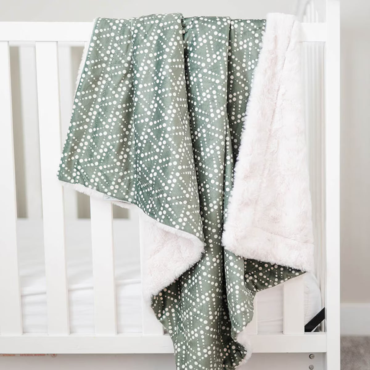 Dreamy Baby Blankets | Triangle Adventure Green