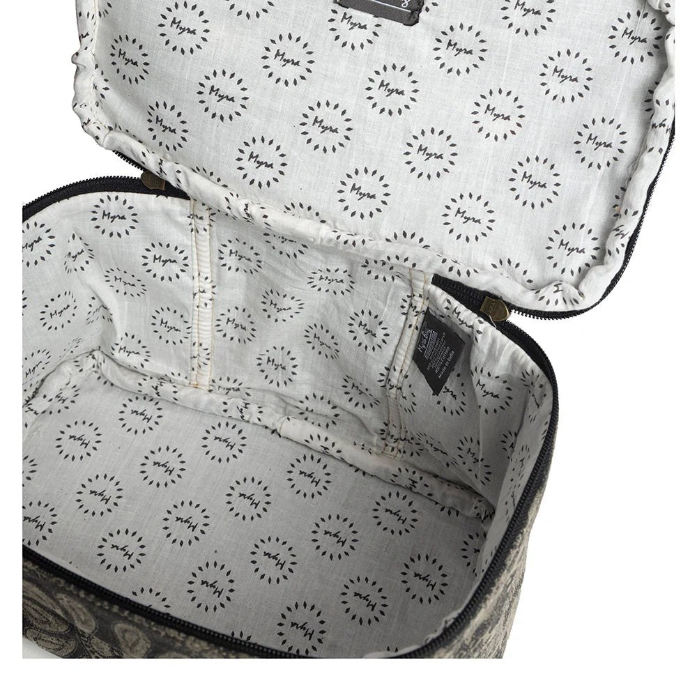 Carmela Toiletries Myra Bag